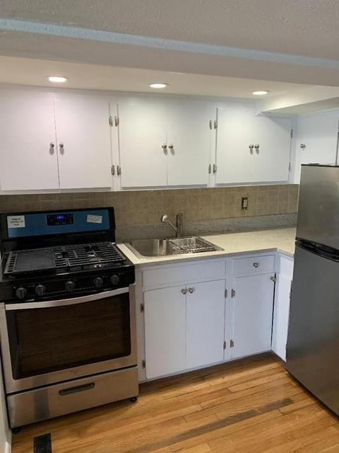 7 Lee St #1, Marblehead, MA 01945 photo 7