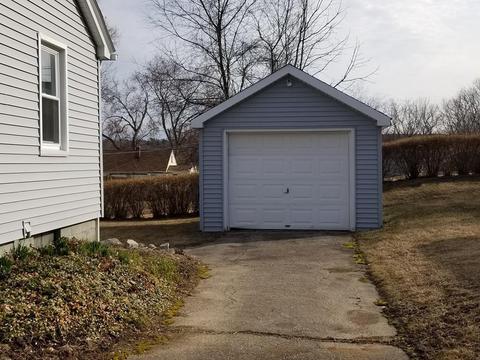 44 Brodeur Ave, Webster, MA 01570 photo 4