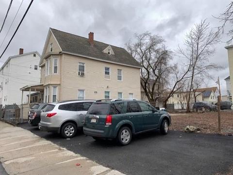 17 Willow St, Lawrence, MA 01841 photo 4