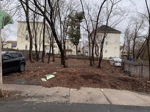 17 Willow St, Lawrence, MA 01841 photo 6