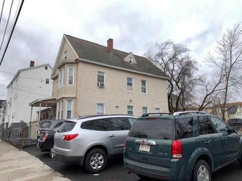 17 Willow St, Lawrence, MA 01841 photo 3