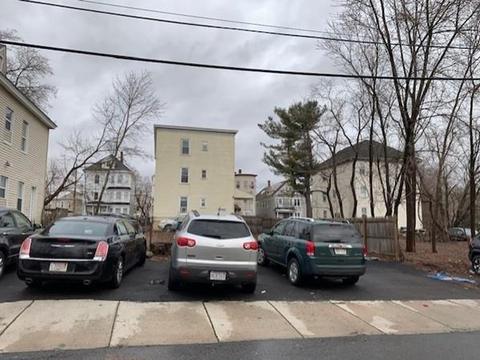 17 Willow St, Lawrence, MA 01841 photo 8