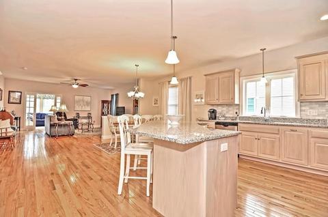 90 Eaglebrook Blvd, Wrentham, MA 02093 photo 5