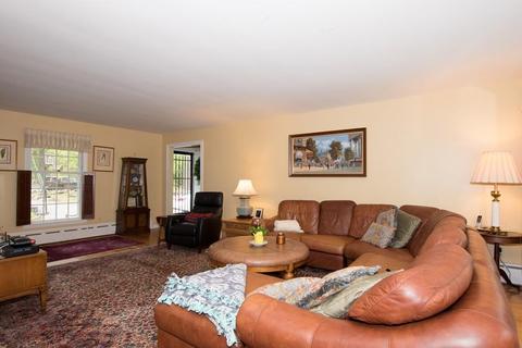 21 Algonquin Rd, Canton, MA 02021 photo 4