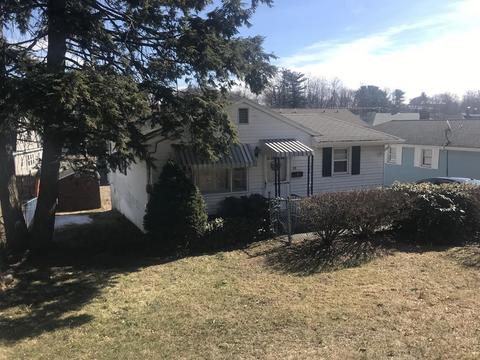 22 Doris St, Worcester, MA 01606 photo 2