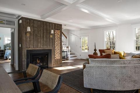1081 Main St, Cotuit, MA 02635 photo 4