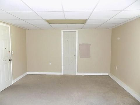 30 Sanderson St, Springfield, MA 01107 photo 16