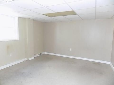 30 Sanderson St, Springfield, MA 01107 photo 17