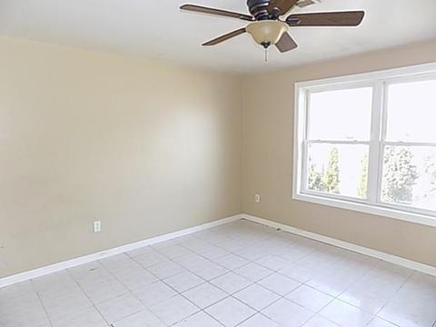30 Sanderson St, Springfield, MA 01107 photo 14