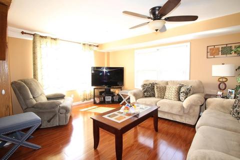84 Brandon Rd, Worcester, MA 01606 photo 2