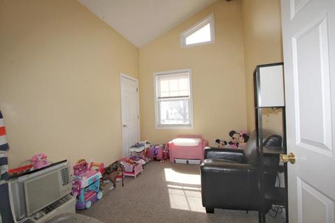 84 Brandon Rd, Worcester, MA 01606 photo 8