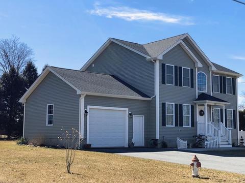 615 Dickinson St, Fall River, MA 02721 photo 1