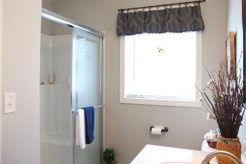 615 Dickinson St, Fall River, MA 02721 photo 21