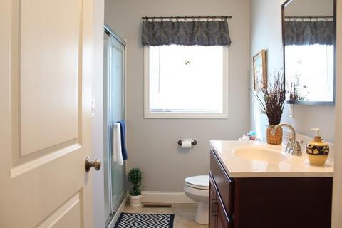 615 Dickinson St, Fall River, MA 02721 photo 22