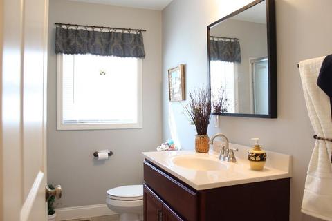 615 Dickinson St, Fall River, MA 02721 photo 20
