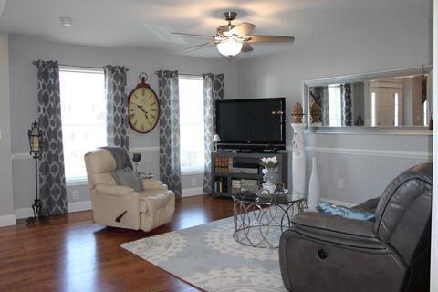 615 Dickinson St, Fall River, MA 02721 photo 14