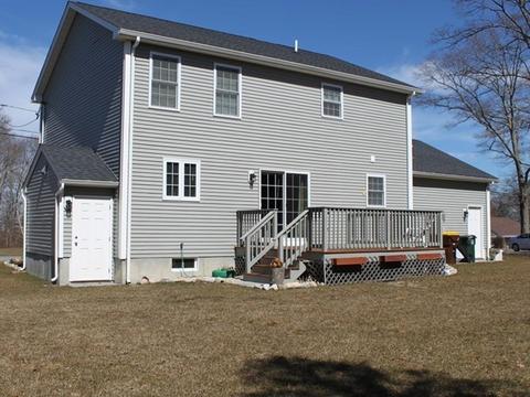 615 Dickinson St, Fall River, MA 02721 photo 4