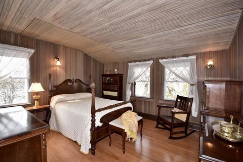 11 Prospect St, Buzzards Bay, MA 02532 photo 18
