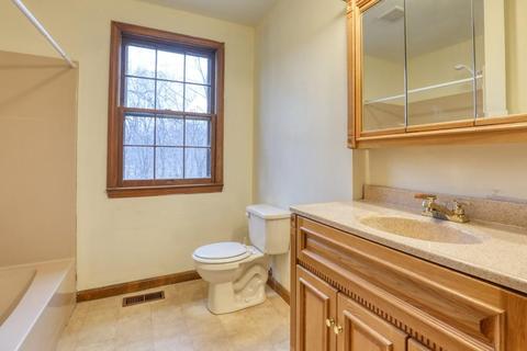 77 Brays St, Chicopee, MA 01020 photo 7