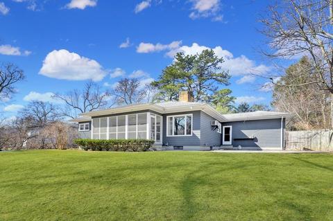 141 Pinecrest Dr, Springfield, MA 01118 photo 11