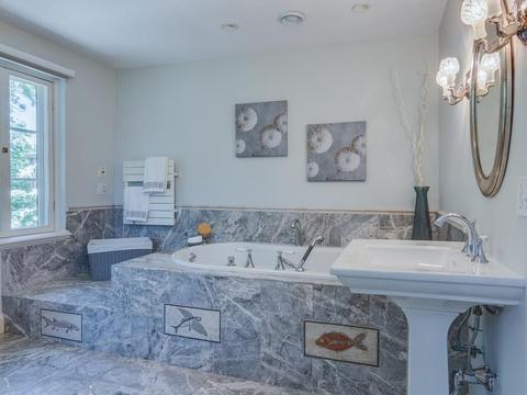 275 Hale St, Beverly, MA 01915 photo 28