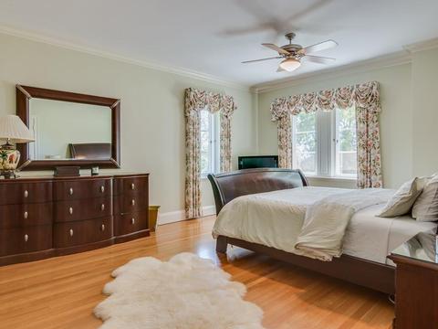 275 Hale St, Beverly, MA 01915 photo 24