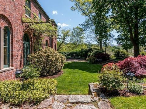 275 Hale St, Beverly, MA 01915 photo 5