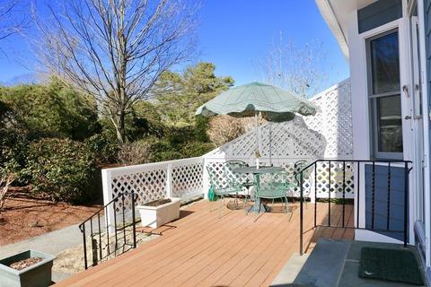 2 Carnation Cir #D, Reading, MA 01867 photo 4