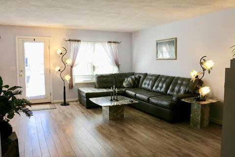 2 Carnation Cir #D, Reading, MA 01867 photo 15