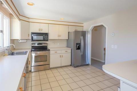 33 Nelson Ave, Beverly, MA 01915 photo 7
