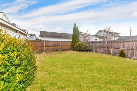 111 Sherman Ave, Chicopee, MA 01013 photo 22