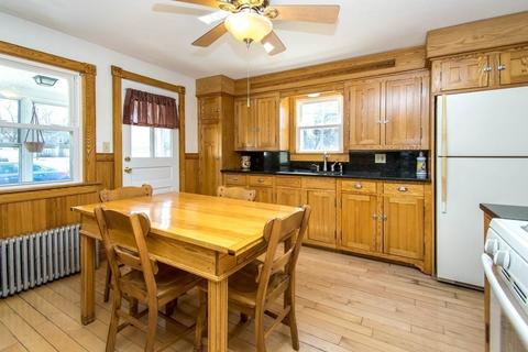 95 Powell Ave, Springfield, MA 01118 photo 4