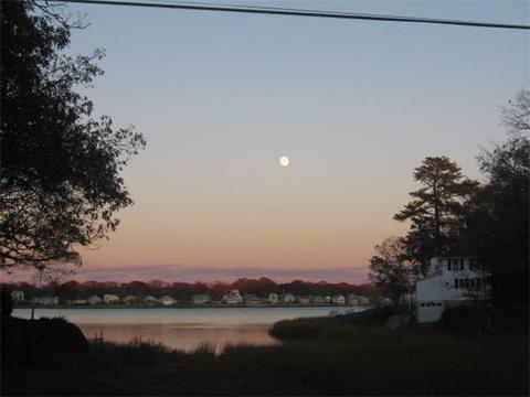 4 Broadmarsh Ave, Wareham, MA 02571 photo 1