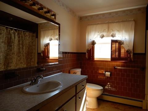 170 Seamans St, Woonsocket, RI 02895 photo 9