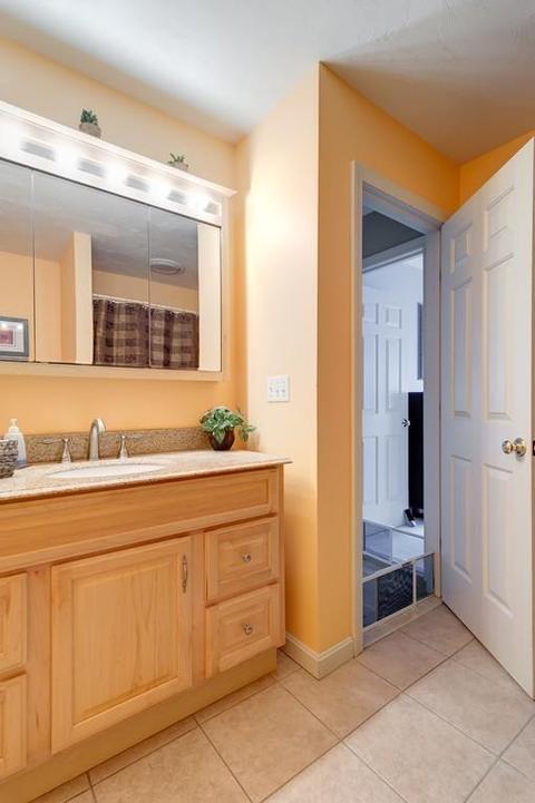 39 Black Point Rd, Webster, MA 01570 photo 10