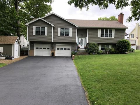 39 Black Point Rd, Webster, MA 01570 photo 1