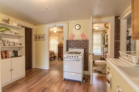 298 School St, Athol, MA 01331 photo 3