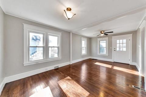 57 Melville St, Springfield, MA 01104 photo 9