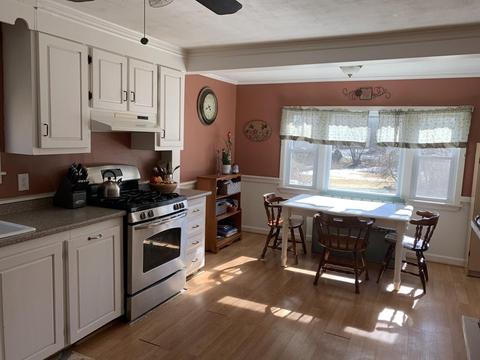 102 Forest Rd, Salisbury, MA 01952 photo 3