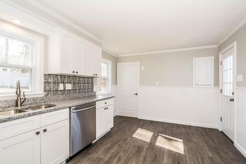 133 C St, Dracut, MA 01826 photo 9
