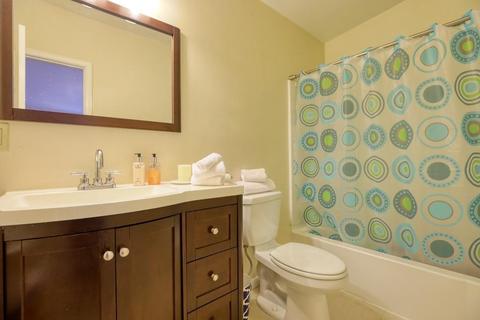 64 Amos Dr, Springfield, MA 01118 photo 8