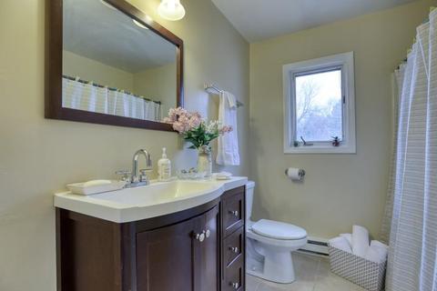 64 Amos Dr, Springfield, MA 01118 photo 11