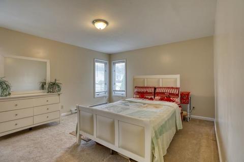 64 Amos Dr, Springfield, MA 01118 photo 10