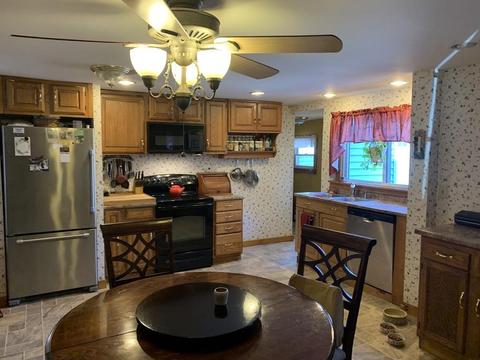 26 High St, Erving, MA 01344 photo 4