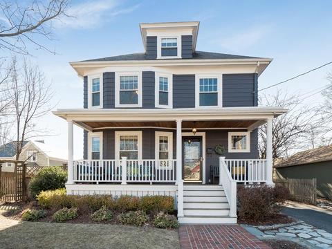 32 Grand St, Reading, MA 01867 photo 1