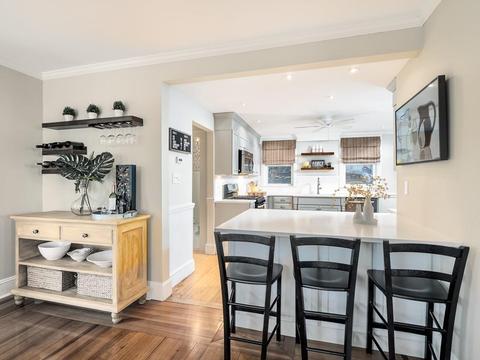 32 Grand St, Reading, MA 01867 photo 4