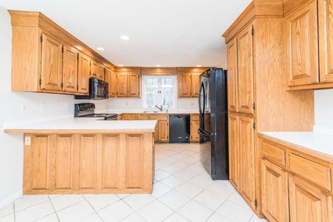 285 Kemp St, Dunstable, MA 01827 photo 5