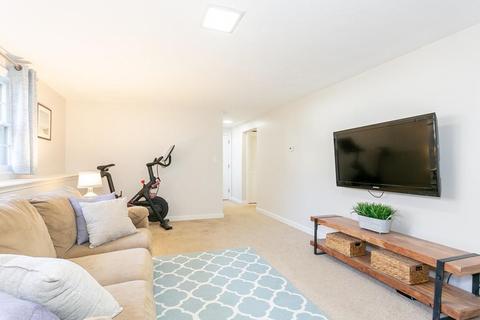 16 Surrey Ln, Needham, MA 02492 photo 18