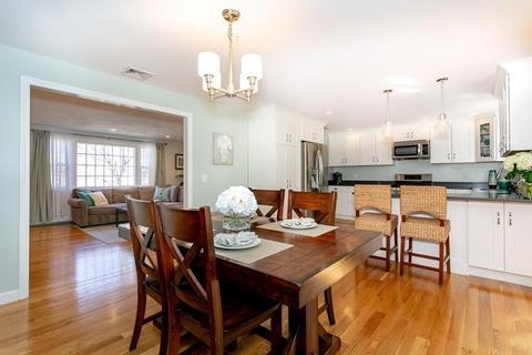 16 Surrey Ln, Needham, MA 02492 photo 6