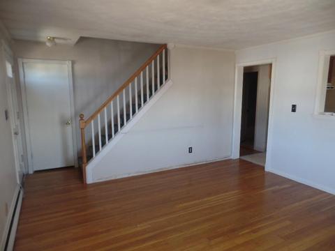 24 Randall St, Worcester, MA 01606 photo 3